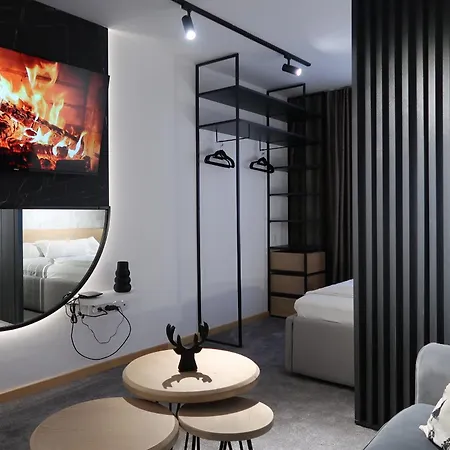 105 - Vucko Private Host